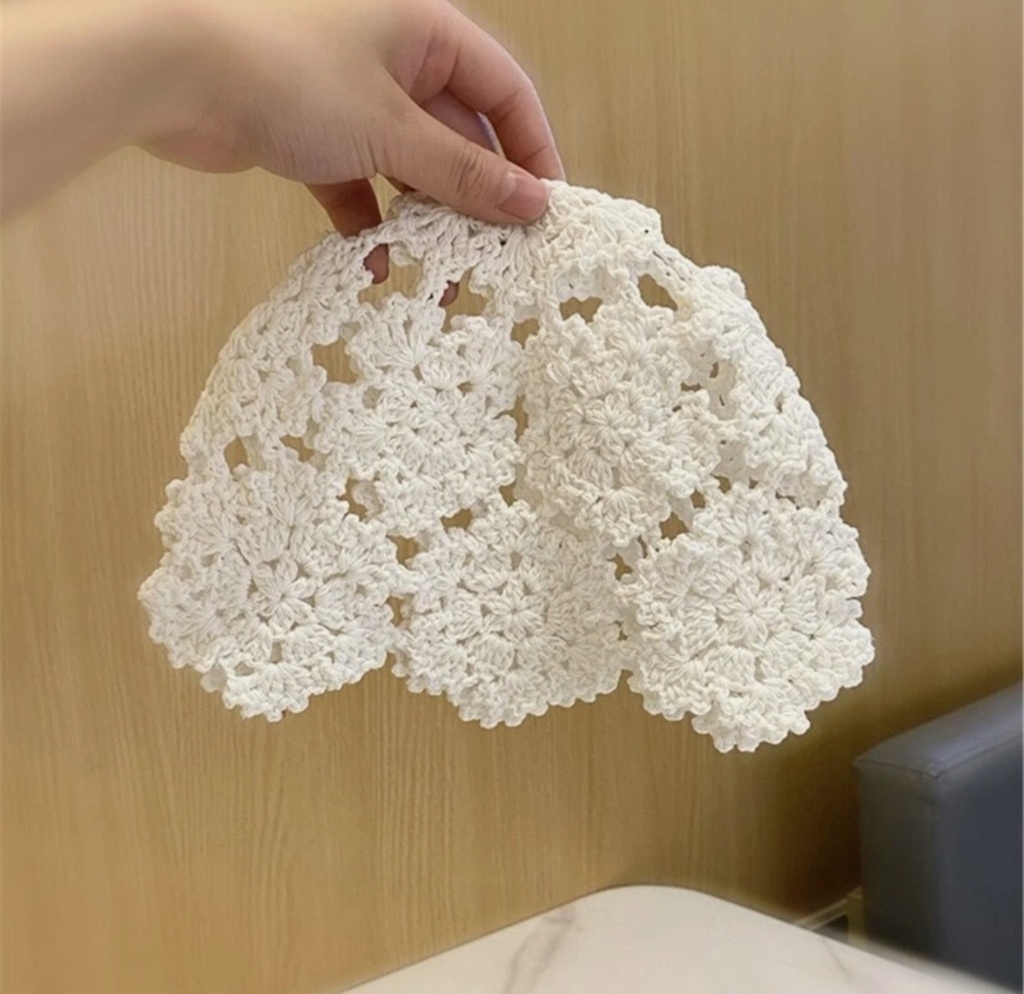 Casquete sin perlas ni flores