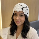 Casquete sin perlas ni flores