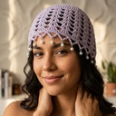 Casquete con perlas alrededor del borde