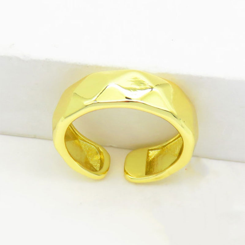 Anillo Brass