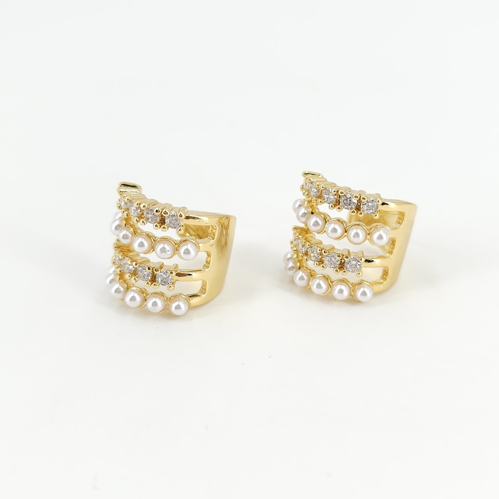 Arito Earcuff