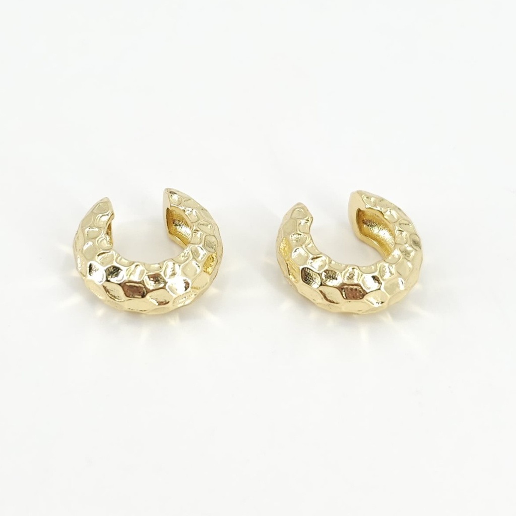 Arito Earcuff