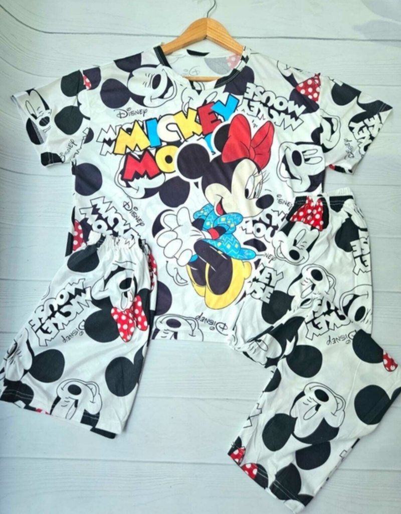 Set pijama con estampado de dibujos animados