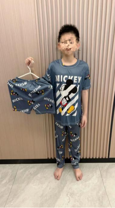 Pijama KIDS de dibujos animados de tres piezas