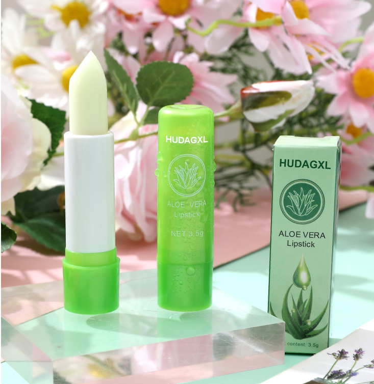 Lápiz labial hidratante de aloe vera.
