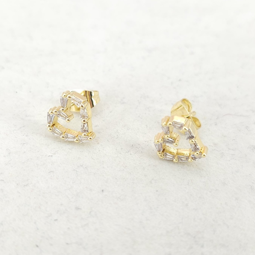 Aritos Brass