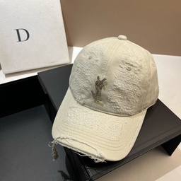Gorra YSL
